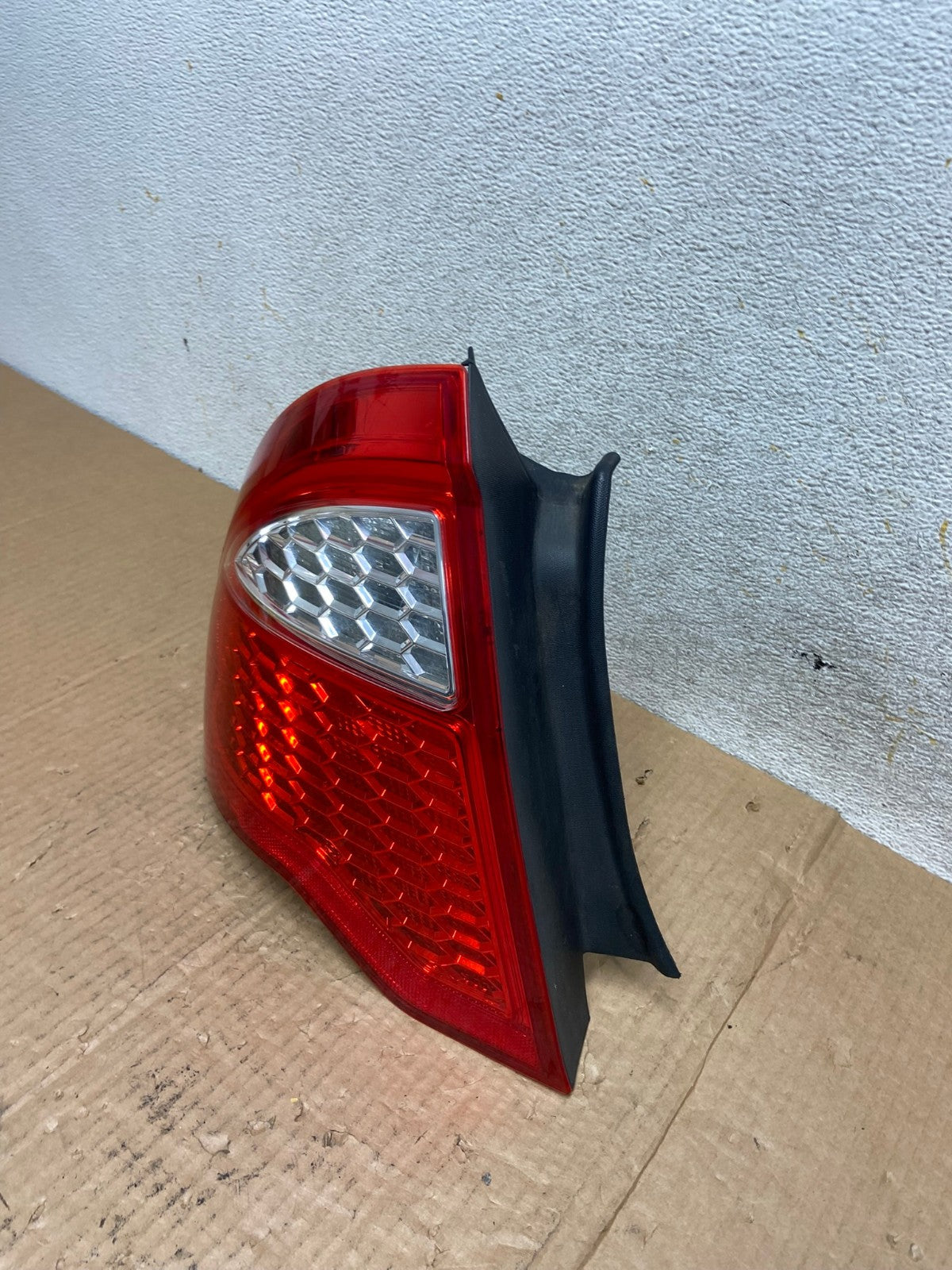 2010 2011 2012 Ford Fusion Left Driver LH Side Tail Light AI6608 LK1