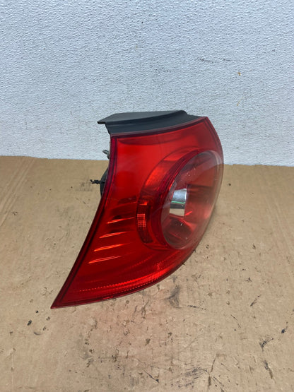 2006 2007 2008 Volkswagen Golf MK5 5 Left Driver LH Tail Light AD3272 LK2