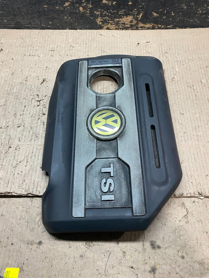 2005-2010 Volkswagen Mk5 2.0 TSI Passat Jetta Engine Cover x8200 DG2