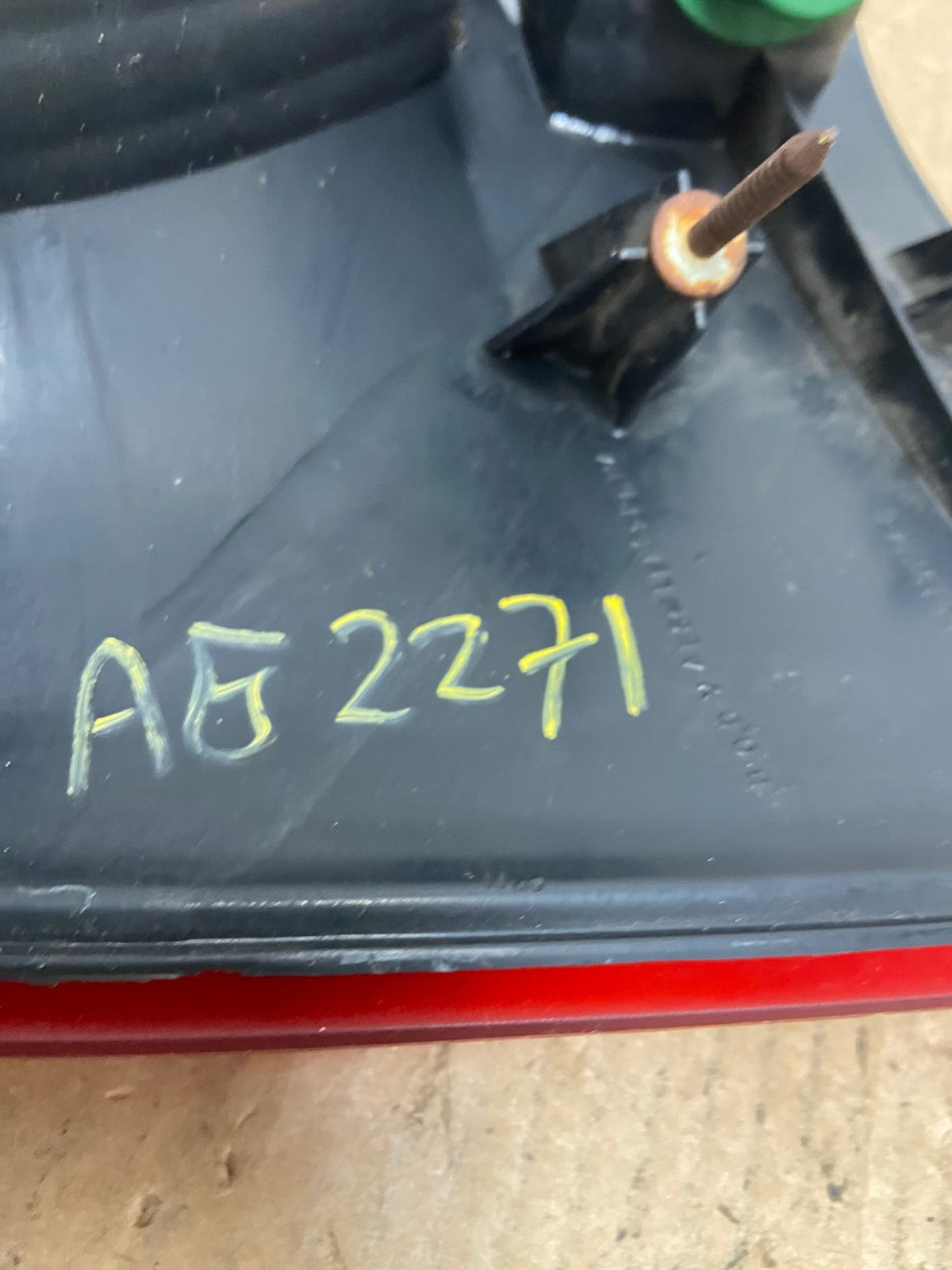 2002 to 2005 Ford Explorer Right Passenger Rh Side Tail light AG2271 LK7