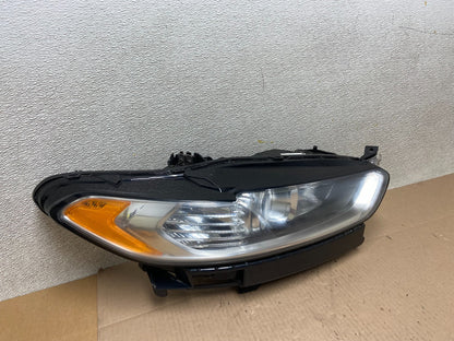 2013 to 2016 Ford Fusion Right Passenger Rh Side Headlight Z3904 DW2