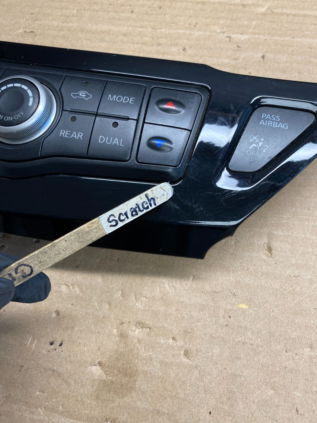 2013 to 2018 Nissan Pathfinder Radio Audio Climate Control AG5203 DG1