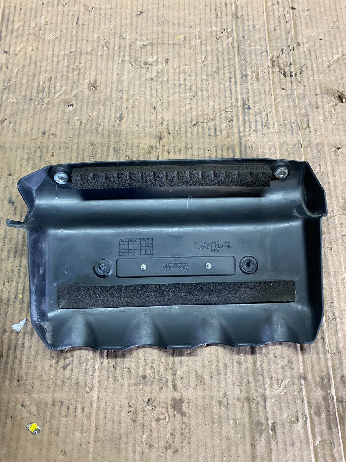 2007 to 2008 Honda Fit Engine Cover Trim Bezel 17124-rme-a0 OEM S8664 DG5