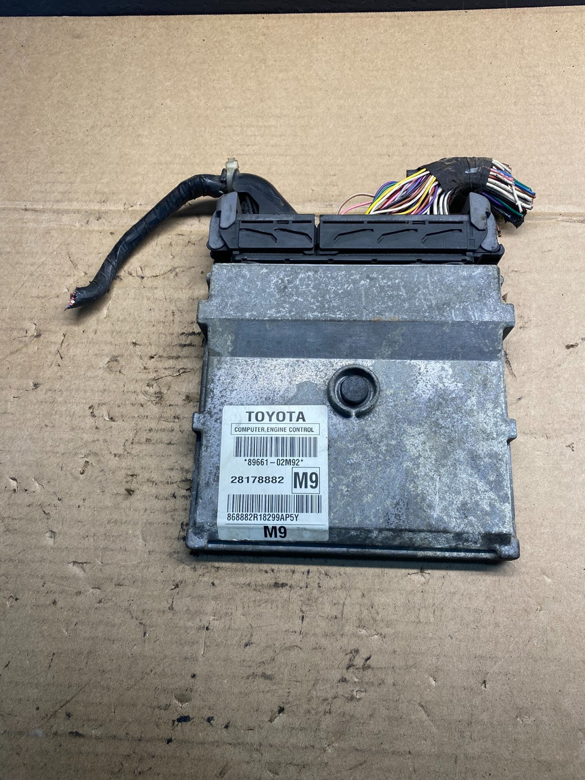 2009 to 2010 Toyota Corolla Engine Control Computer ECU PCM 89661-02M92 q0172 DG0