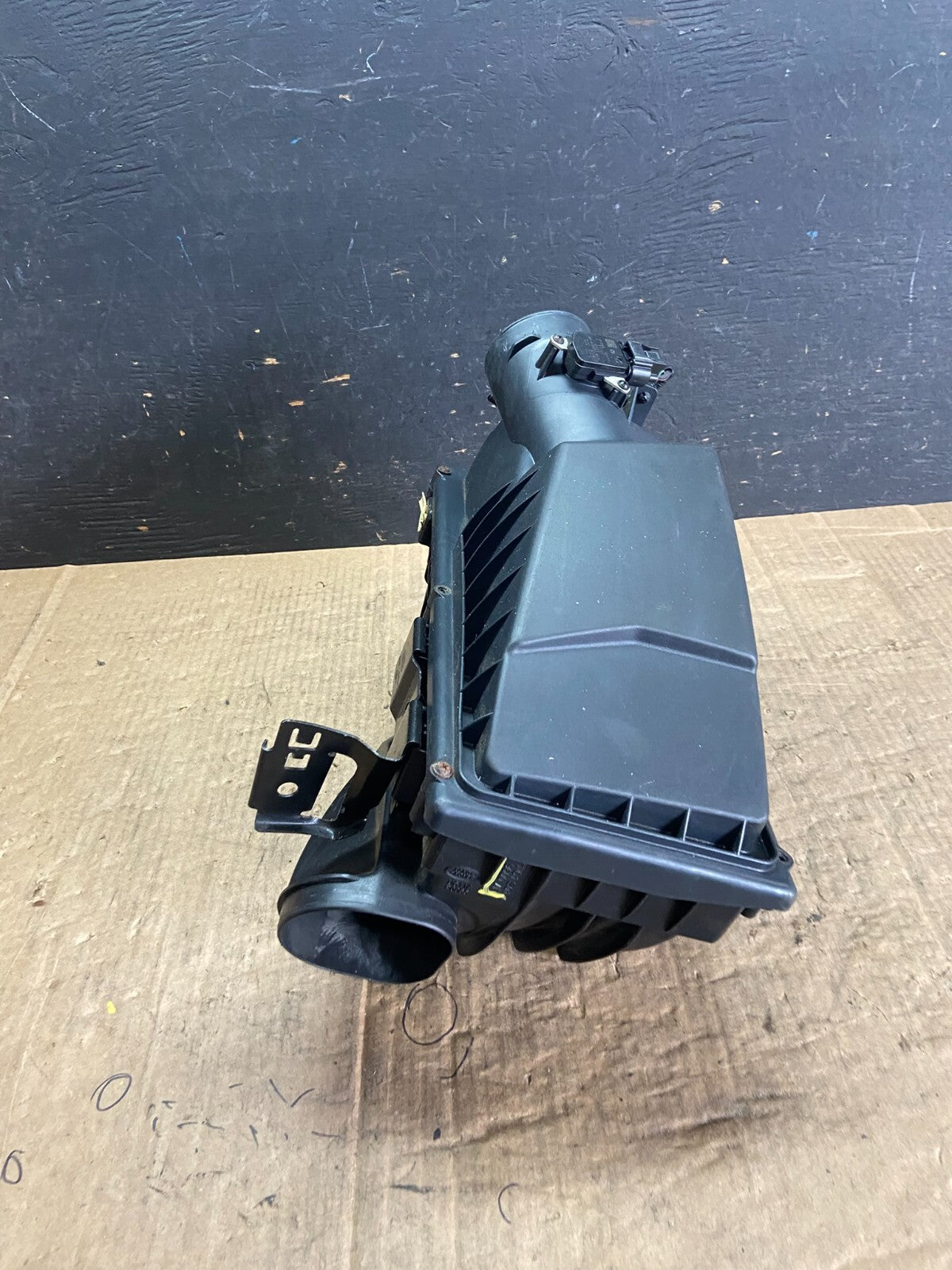 2010-2013 Land Range Rover 5.0L Left LH Air Intake Cleaner Filter Box O3263 DG0