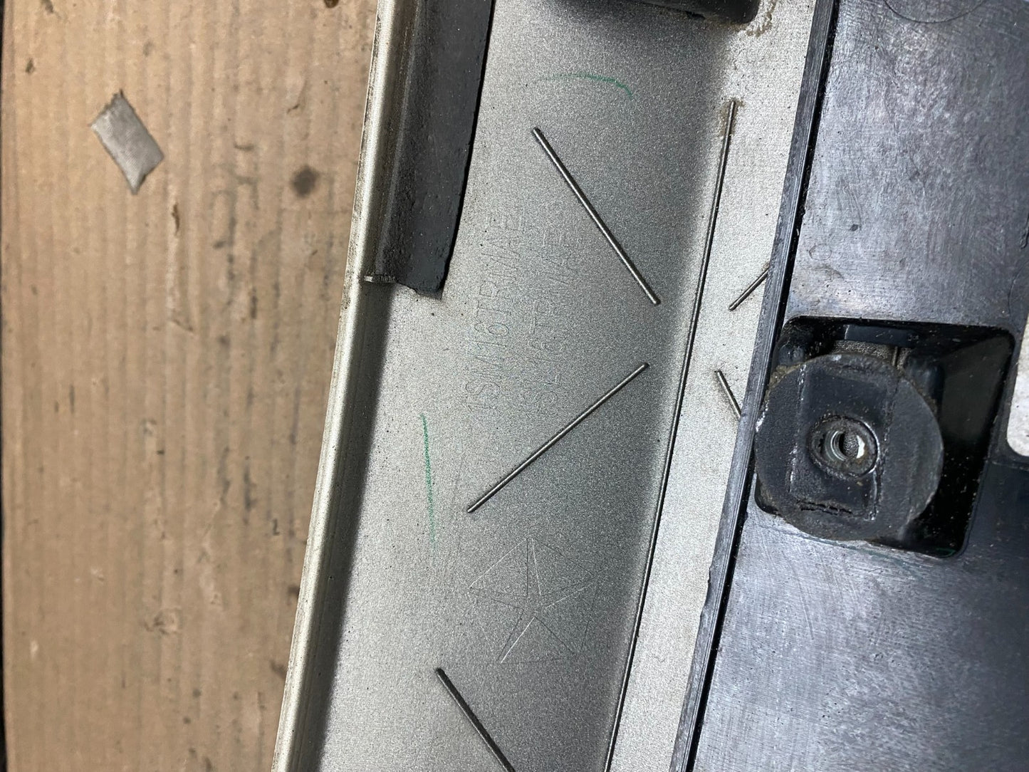 2011-2018 Dodge Grand Caravan Rear Tail Gate Trim Molding Panel V2561 DG18