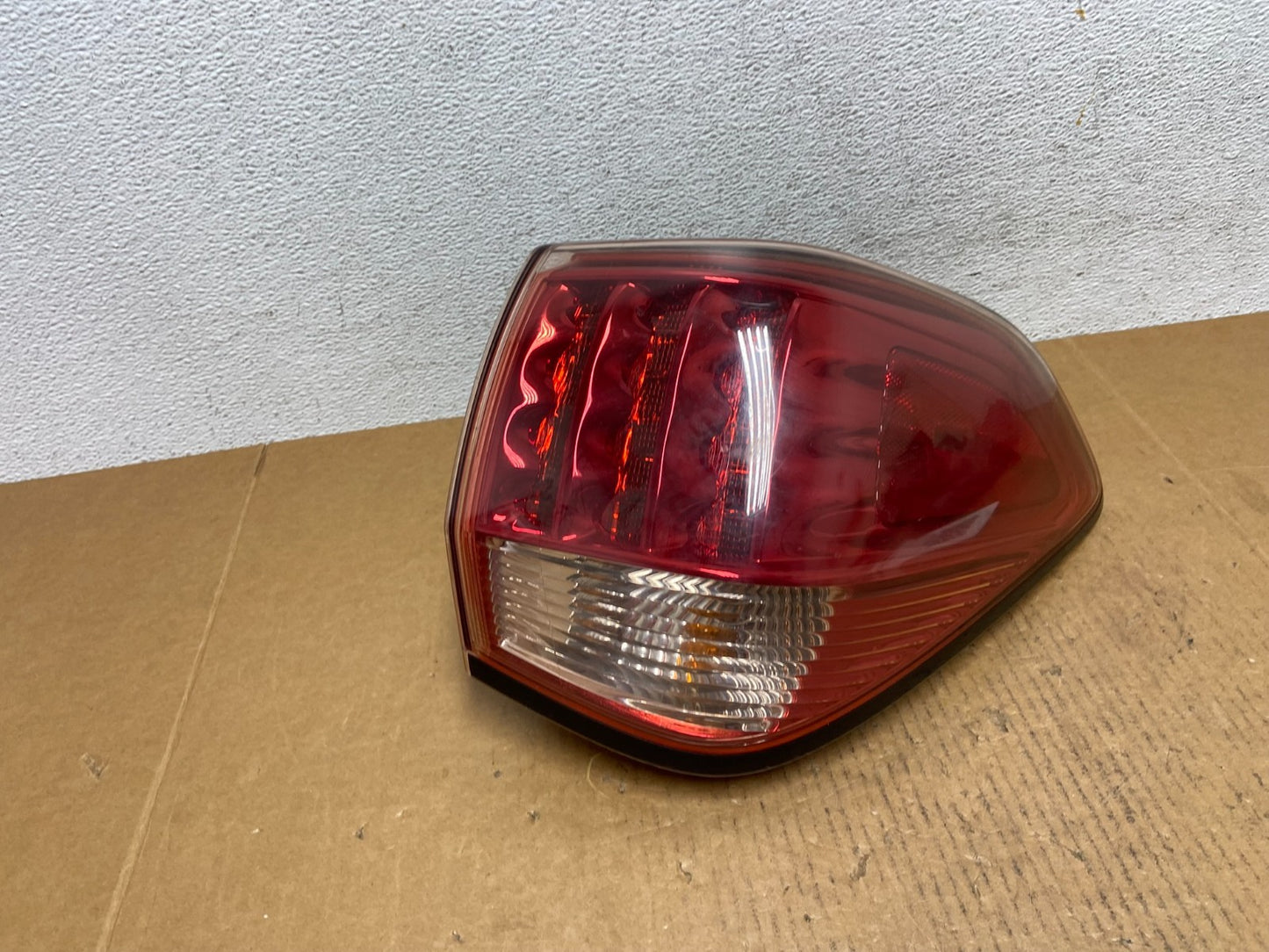 2011 to 2013 Infiniti Qx56 Right Passenger RH Side Tail Light ad9358 DG0