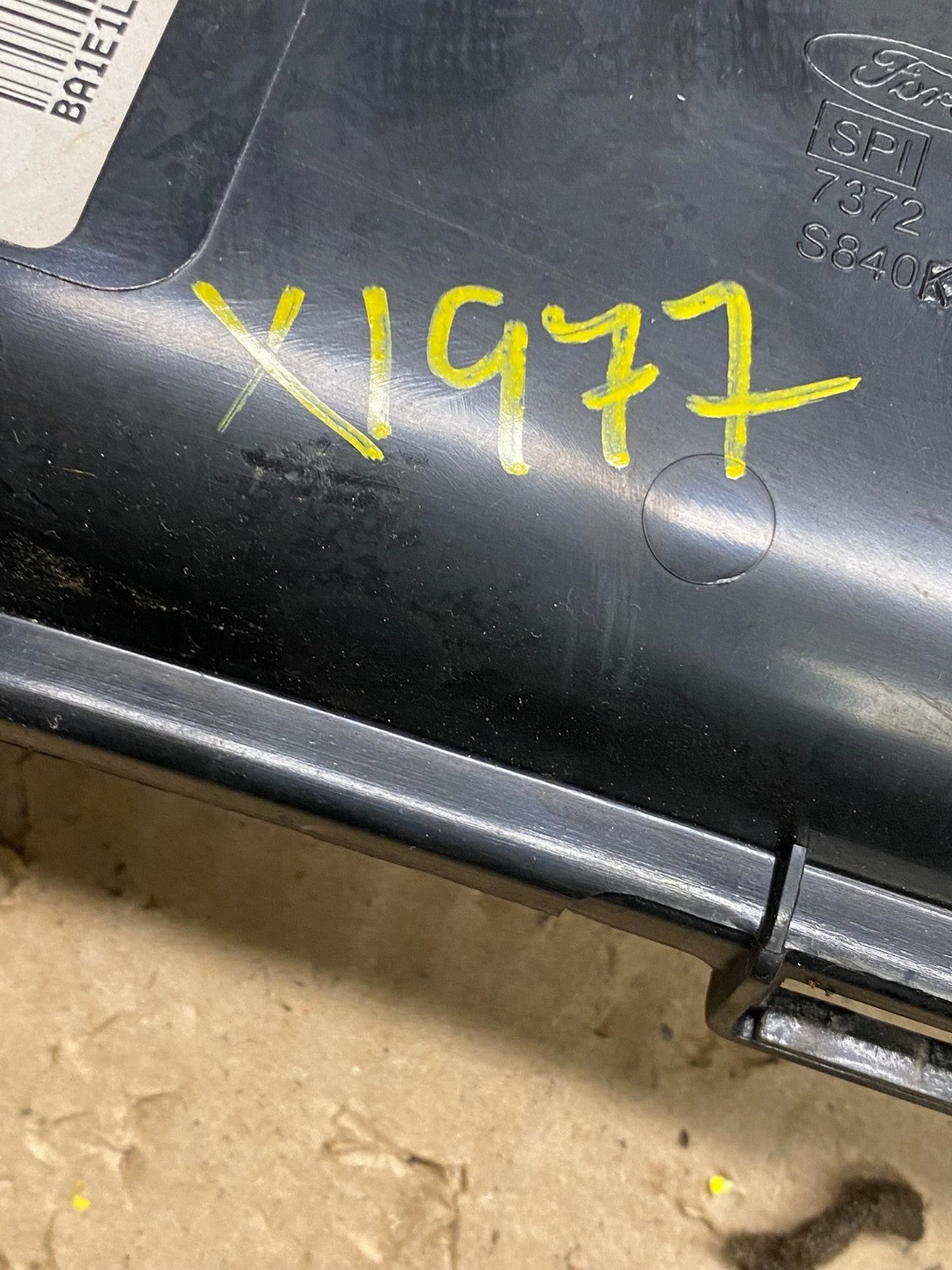 2006 - 2010 Ford Explorer Radio Heater Climate A/C Control Bezel  Trim x1977 DG8
