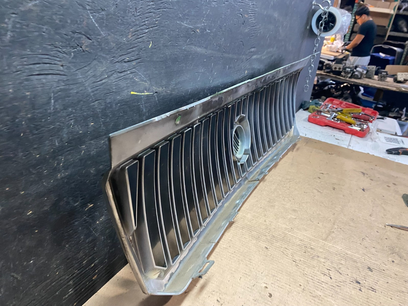 2002 to 2005 Mercury Mountaineer Front Upper Grill Grille Oem T0005 DG9