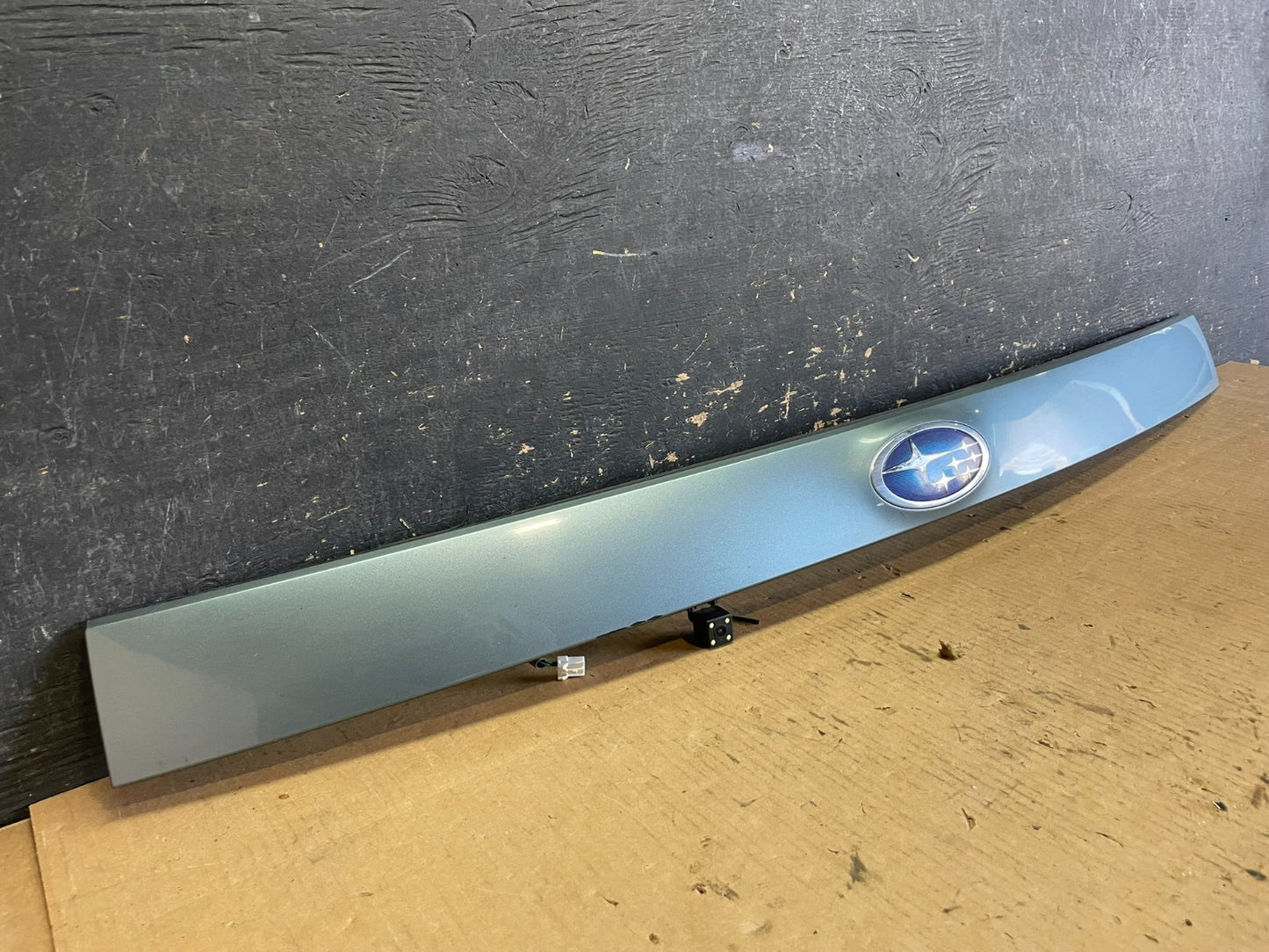 2009 - 2013 Subaru Forester Liftgate Tailgate Trunk Trim Molding OEM AA2457 DG1
