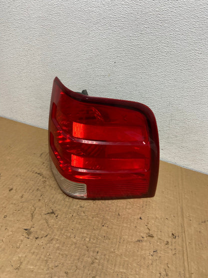 2003 2004 2005 2006 Ford Expedition Right Passenger Rh Tail light AC8276 LK0