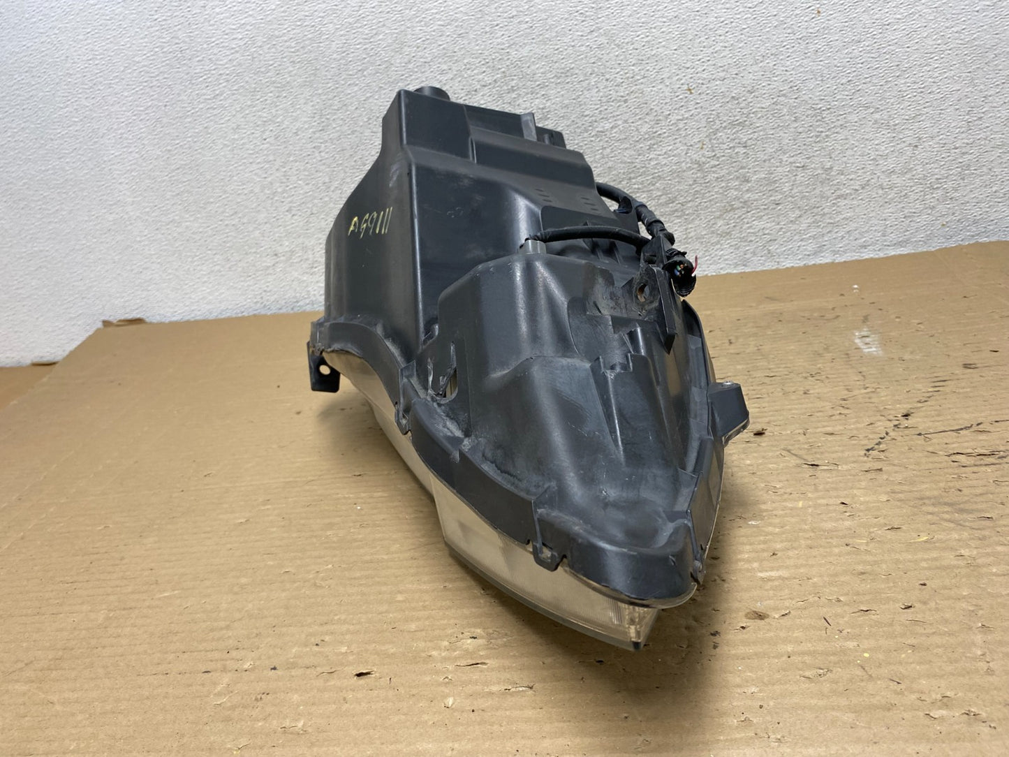 2007 to 2011 Honda CR-V Crv Left Driver LH Side Headlight Halogen AG9111 DW7