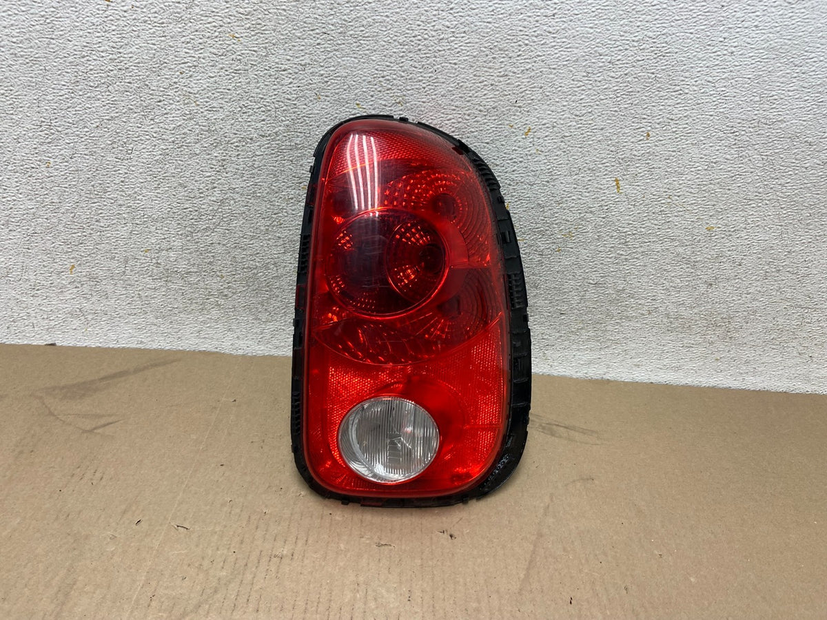 2011 to 2016 Mini Cooper Countryman Right Passenger RH Tail Light AH6688 DG0