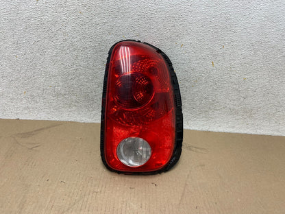 2011 to 2016 Mini Cooper Countryman Right Passenger RH Tail Light AH6688 DG0