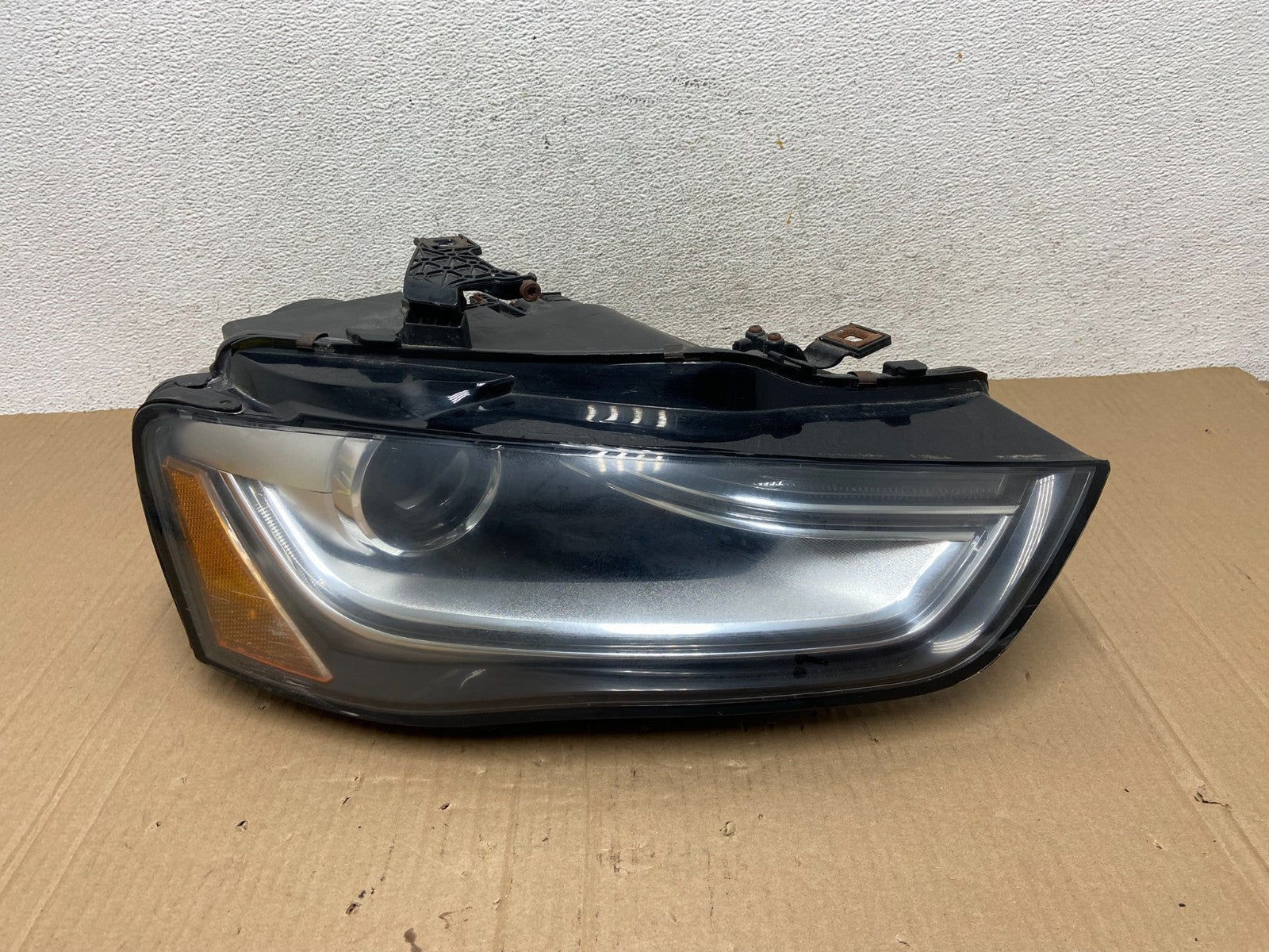 Xenon HID AFS 2013 to 2016 Audi A4 Right Passenger RH Side Headlight AE8933 DW0