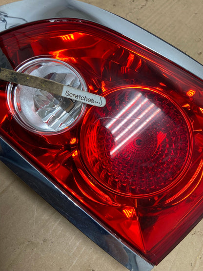 2008-2012 Buick Enclave Right Passenger Rh Inner Tail Light AE9176 LK3