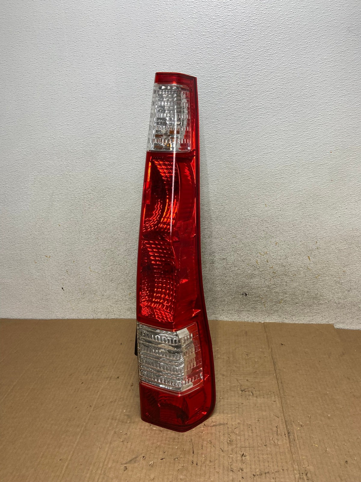 2005 to 2006 Honda Cr-v Crv Right Passenger Side Tail Light AI5439 LK0