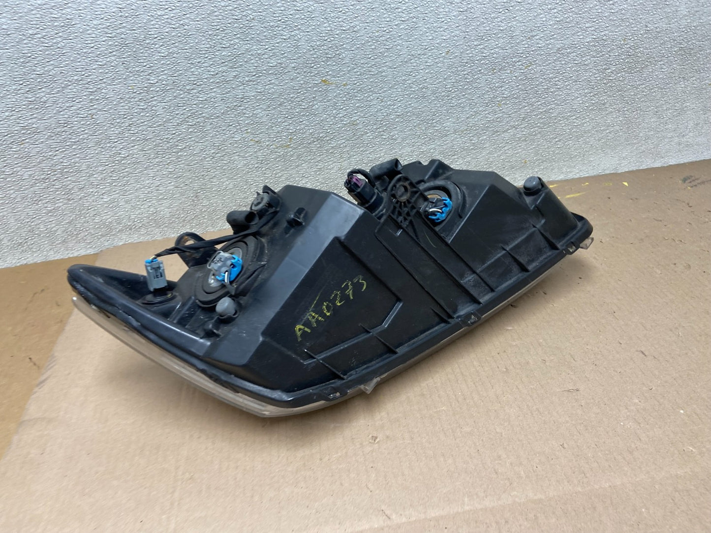 2009 to 2017 Dodge Journey Headlight Left Driver Lh Side Halogen AA0273 DW7