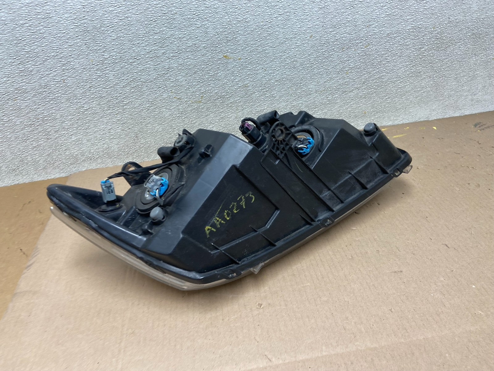 2009 to 2017 Dodge Journey Headlight Left Driver Lh Side Halogen AA0273 DW7