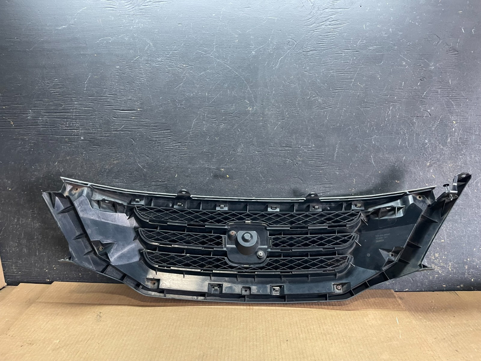 2008 2009 2010 Honda Odyssey Front Upper Grill Grille AF8769 DG7