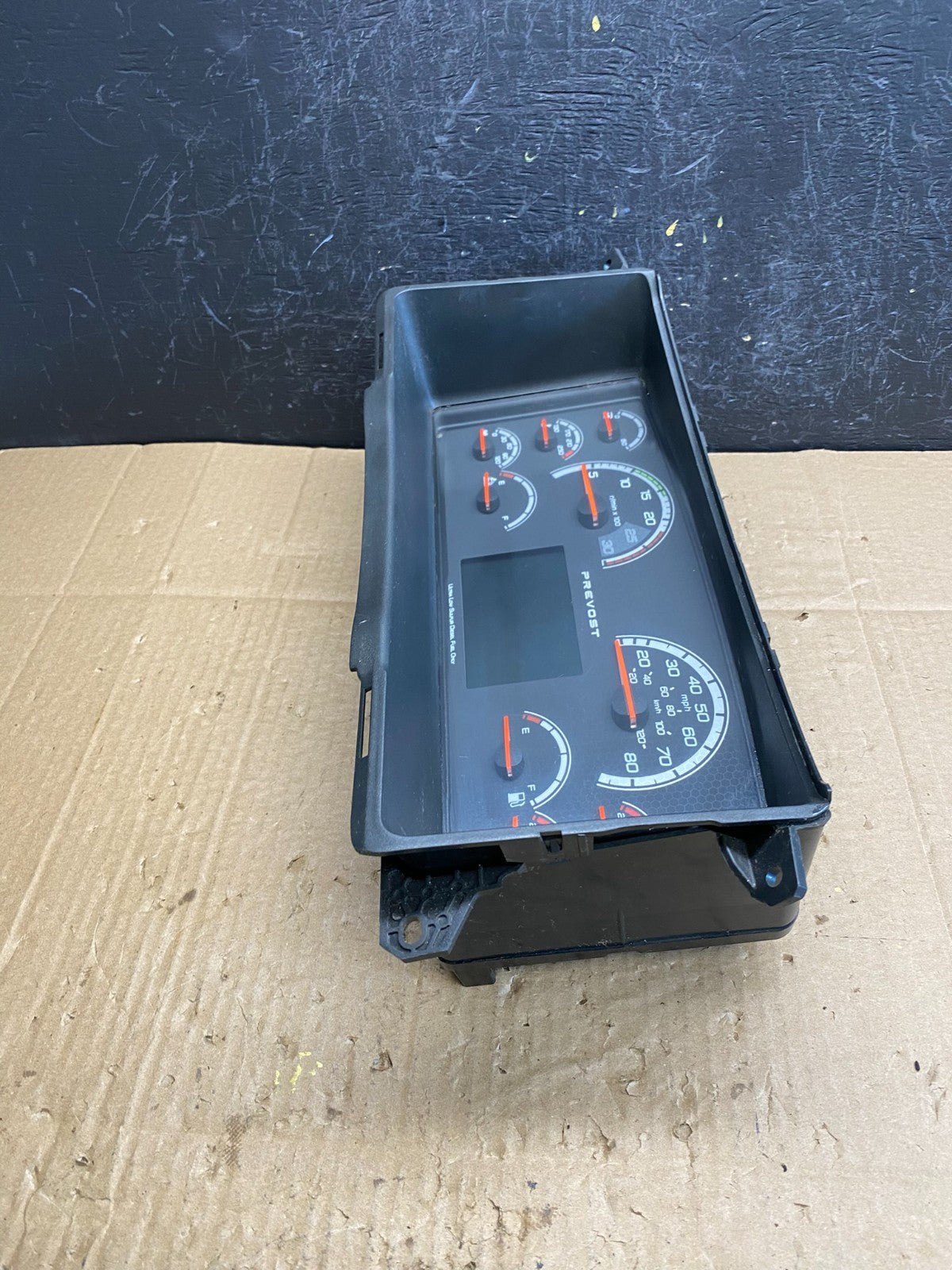 2012-2018 Volvo VNL Instrument Gauge Cluster 21580323-p02 AC95412