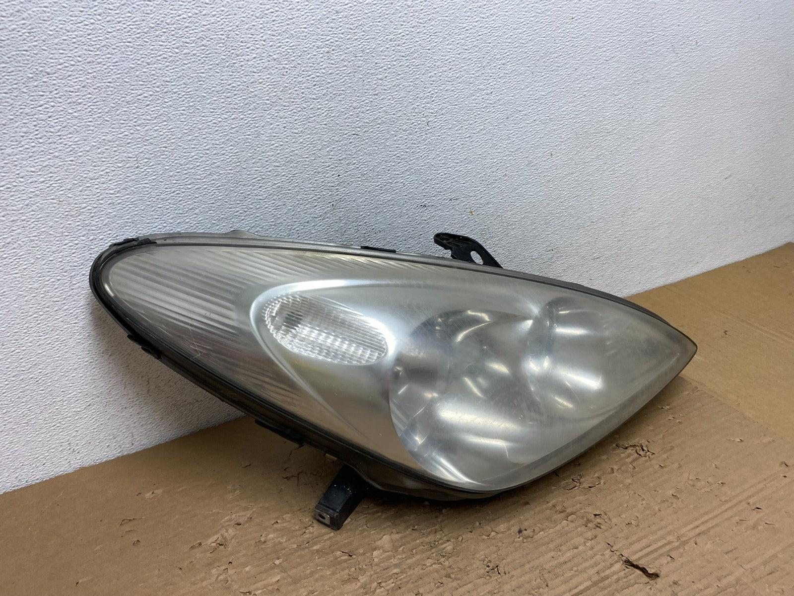 2002 - 2004 Lexus Es300 Es330 Right Passenger Headlight Hid Xenon AD4384 DW2