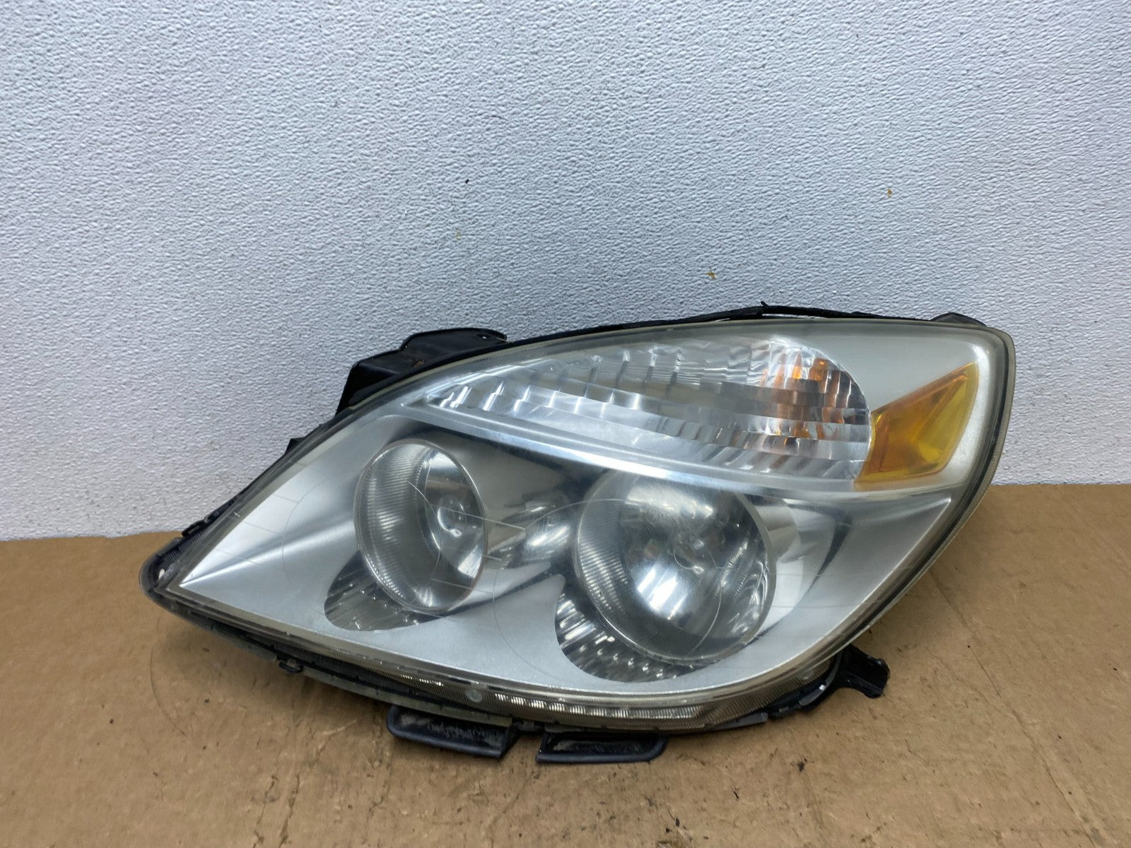 2007 2008 2009 Saturn Aura Left Driver LH Side Halogen Headlight AD0624 DW0