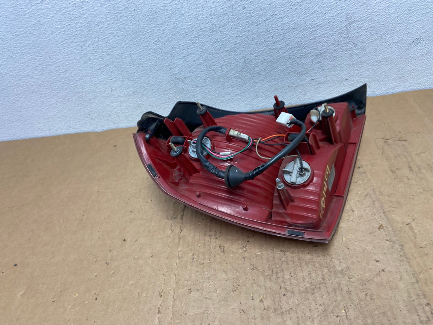 2001 2002 2003 Hyundai Elantra Right Passenger Rh Tail Light AD1409 LK5