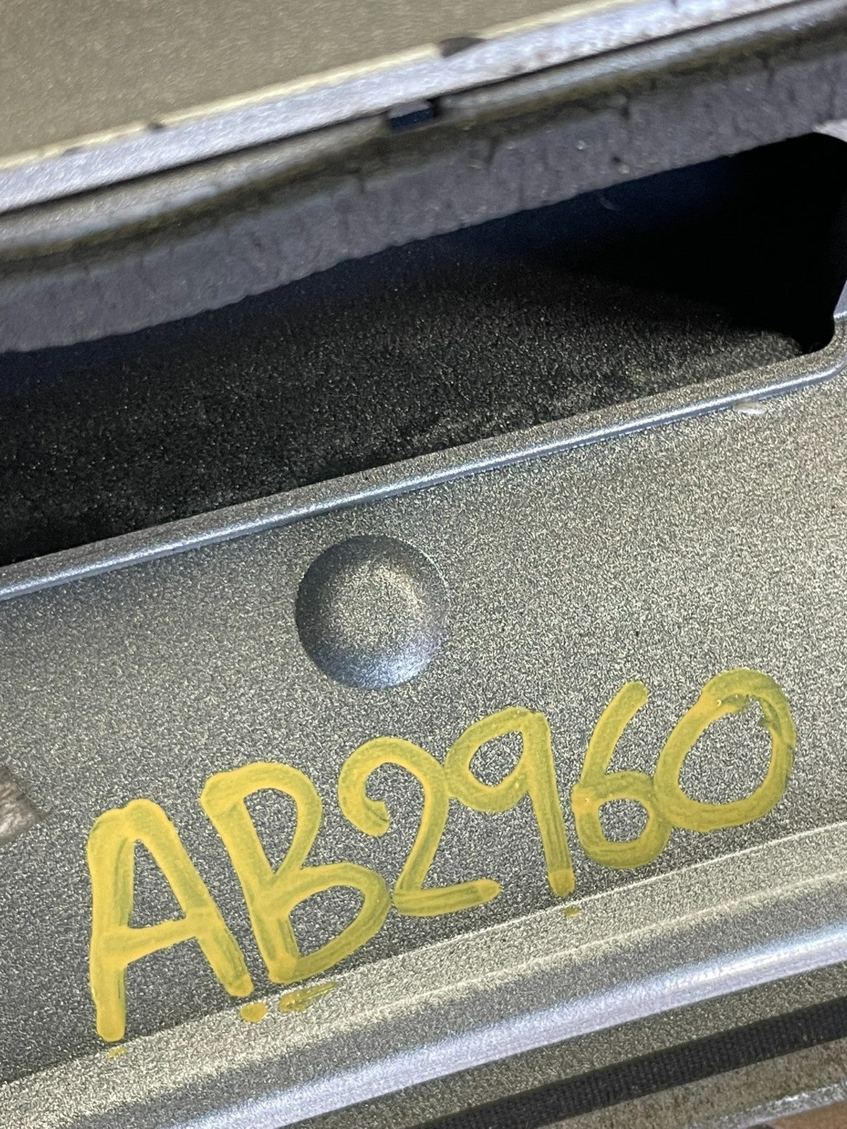 2008 2009 2010 Honda Odyssey Rear Trunk Spoiler Gate Oem ab2960  DG15