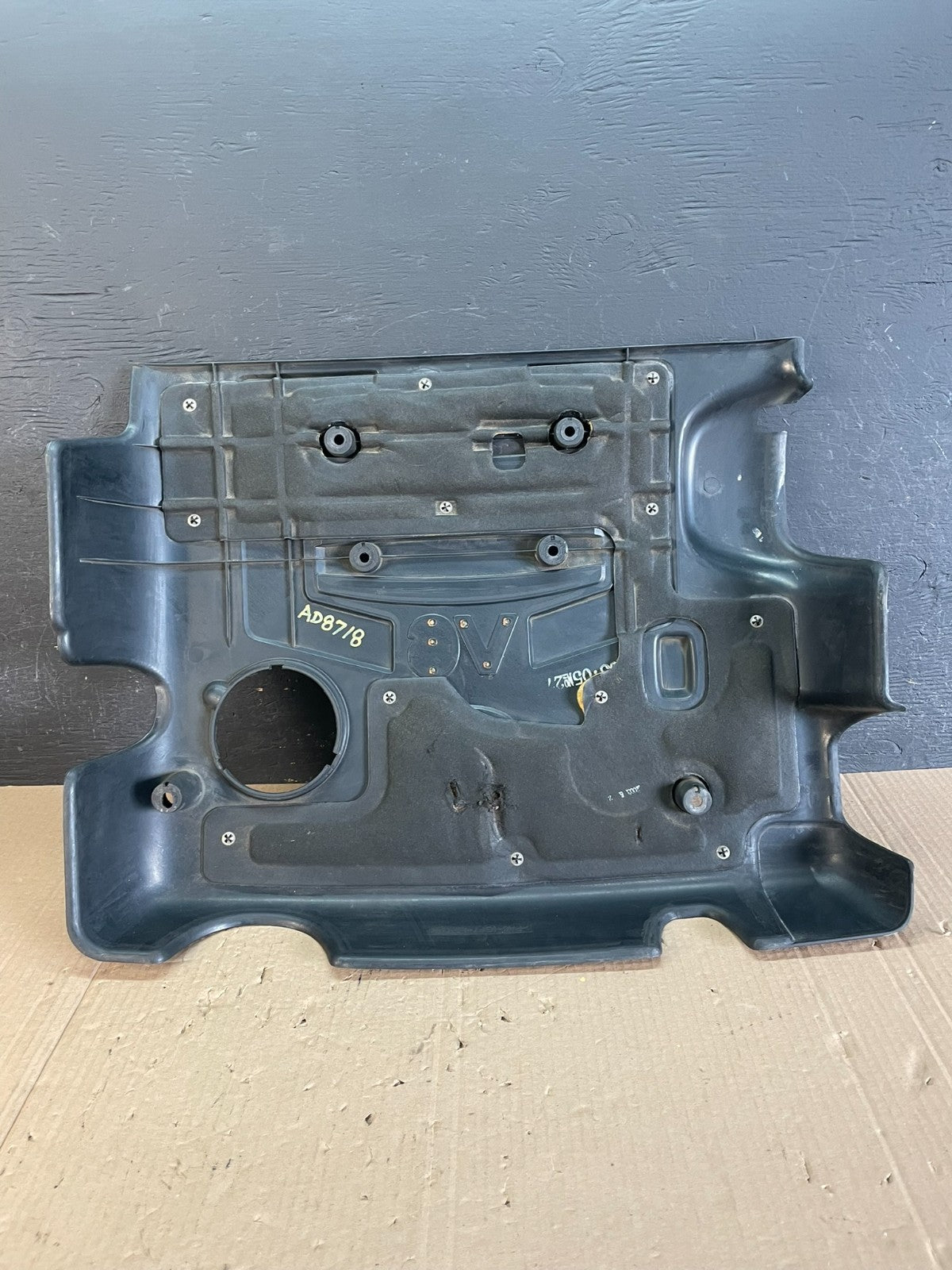 2003 to 2006 Kia Sorento 3.5L V6 Engine Motor Top Lid Cap Cover AD8718 DW3