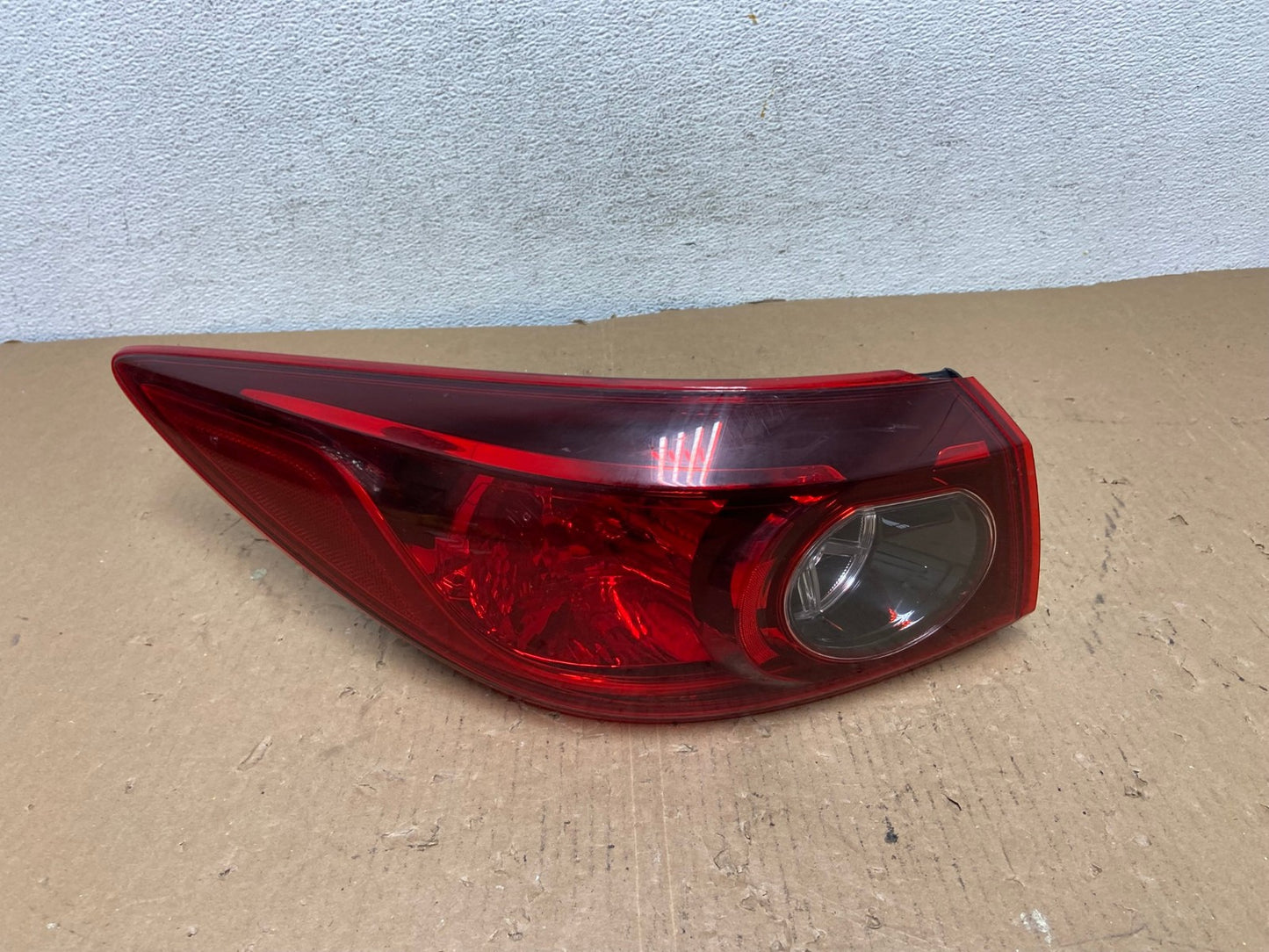 2014 2015 2016 Mazda 3 Left Driver LH Side Tail Light AD8151 LK0