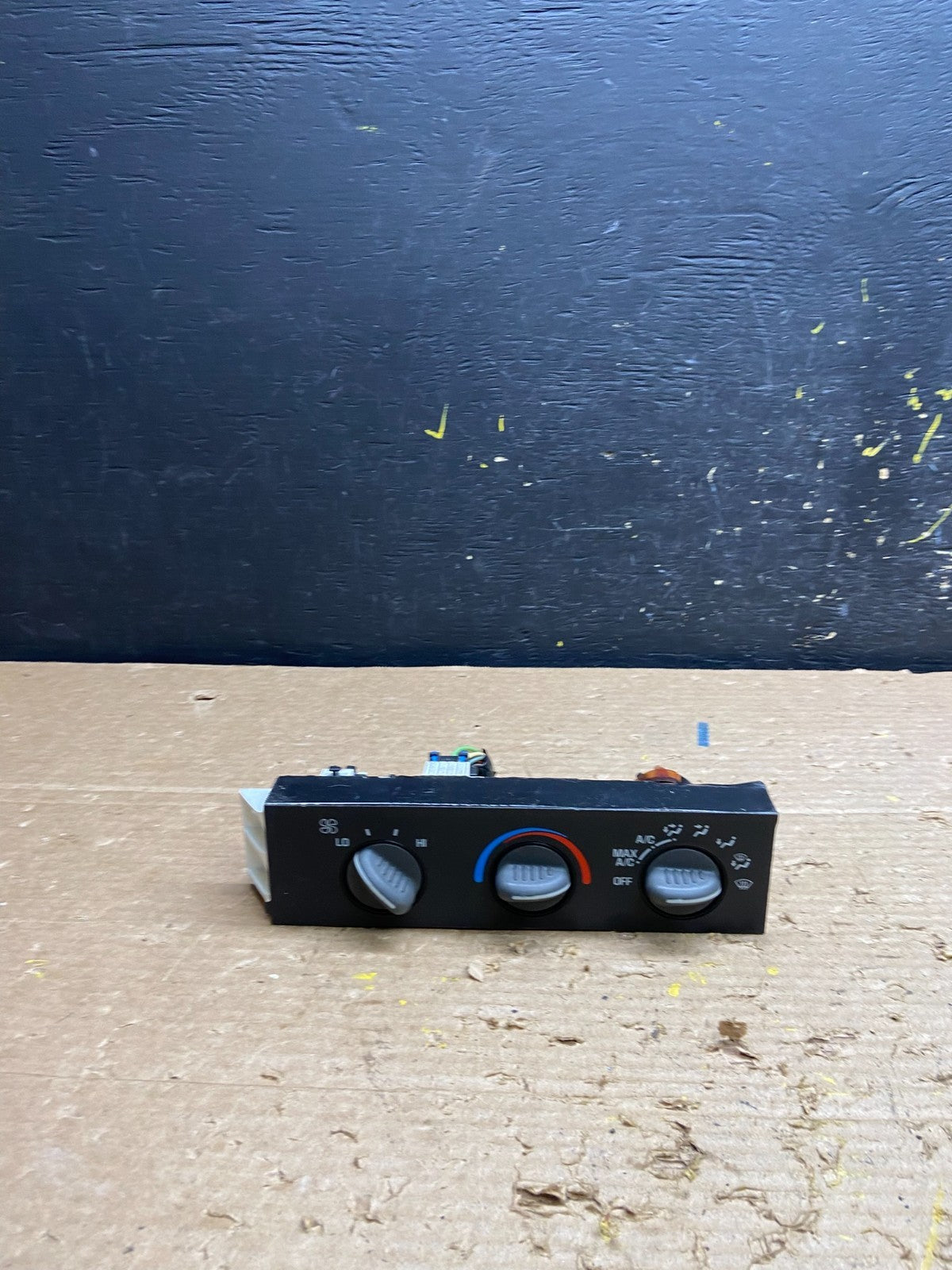 2001 - 2007 GMC Chevrolet Astro Express Climate Control A/C W6410 DG0