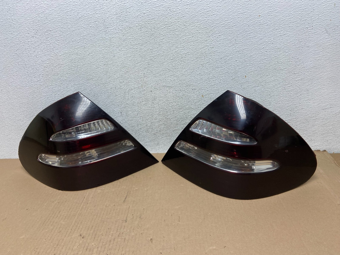 2003-2006 Mercedes E Class Sedan Left+Right Side Tail Lights AE7229 DW0