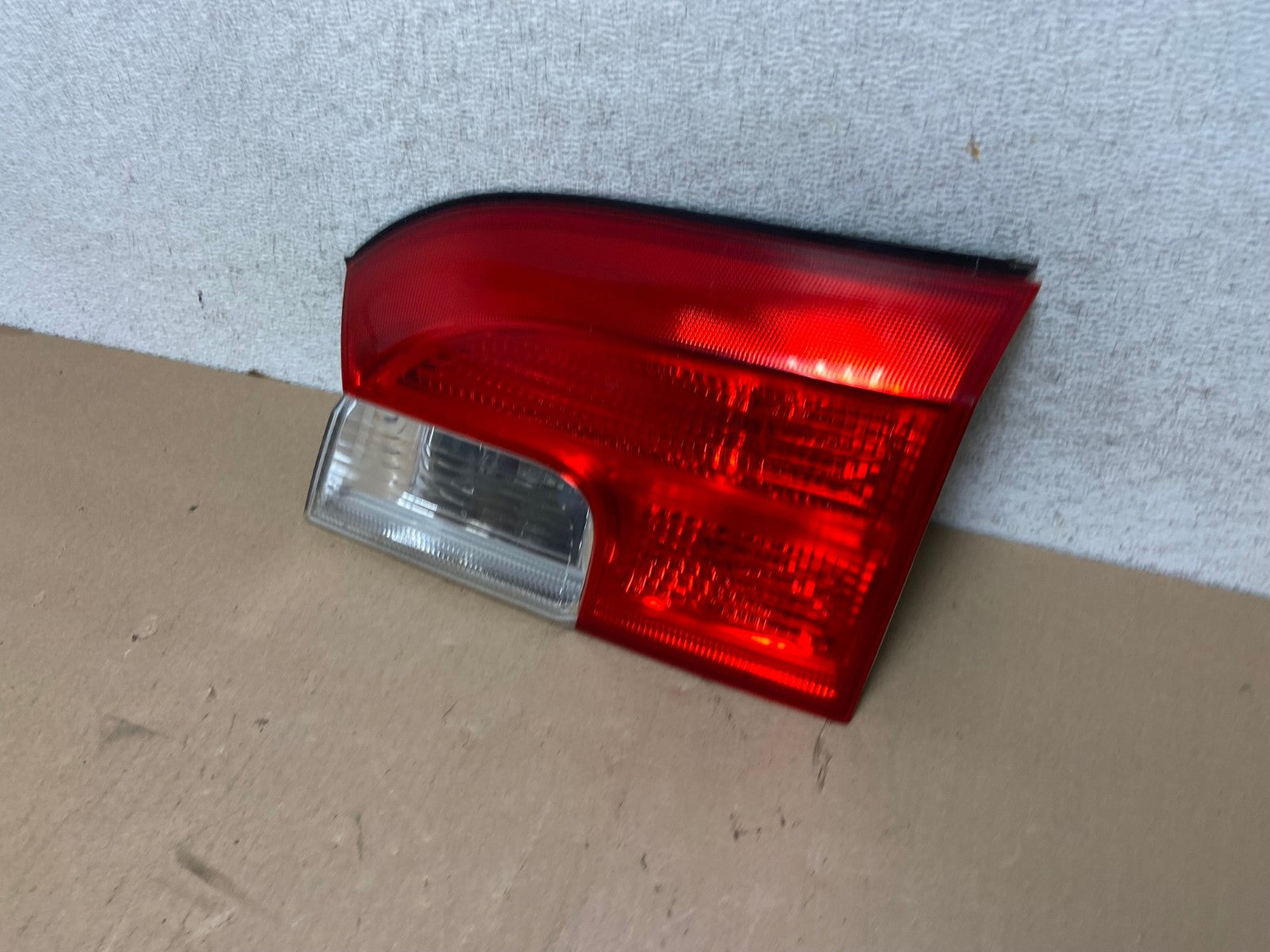 2010 - 2017 GMC Terrain Tail Light Inner Right Passenger Rh AG4574 LK1