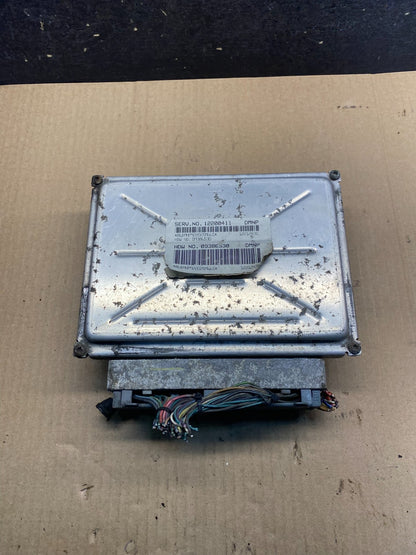 2001-2002 Silverado Tahoe Engine Computer Module 12200411 ECM ECU AH1627 DG0