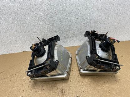2001 to 2002 Nissan Quest Left+Right Side Halogen Headlights AG1370 DW9