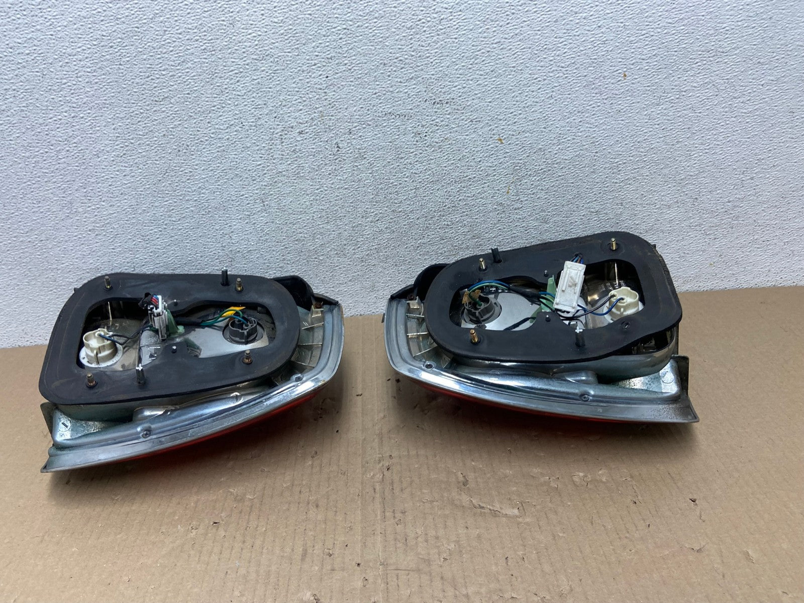 2001-2003 Hyundai XG300 XG350 XG Left+Right Side Tail Lights AE9590 LK6