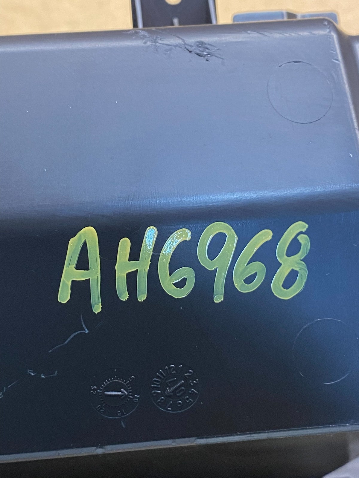 2009 to 2012 Chevrolet Malibu Right Passenger Side Glove Box AH6968 DG6