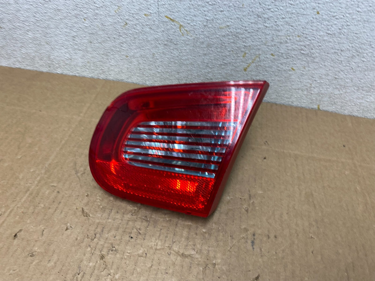 2007 2008 2009 2011 Volkswagen Eos Right Passenger Rh Tail Light inner O74301