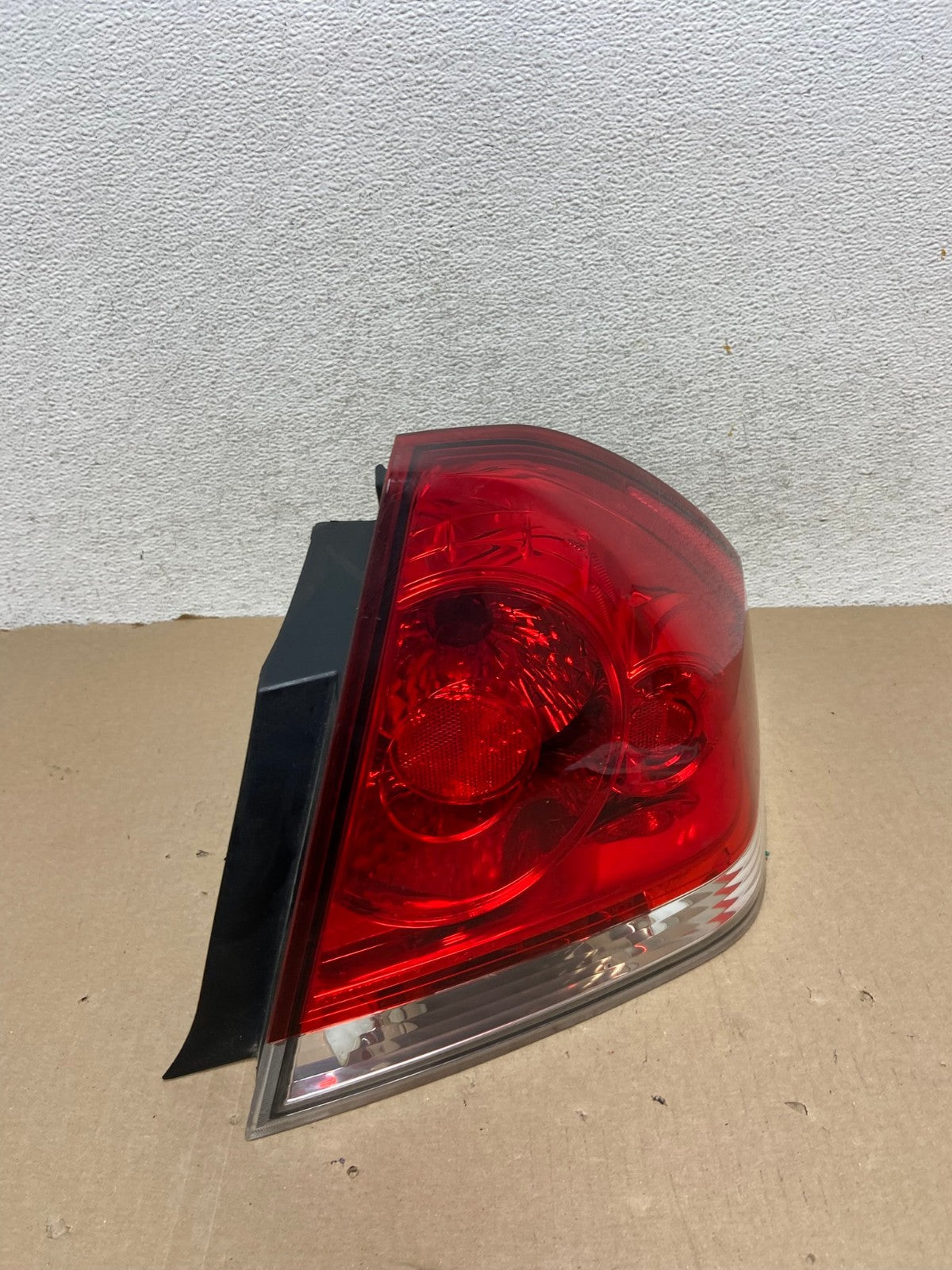 2006 - 2012 Chevrolet Impala Tail Light Right Passenger RH Side AG6824 LK2