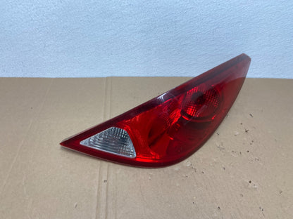 2006 - 2009 Pontiac G6 Coupe Right Passenger RH Side Tail Light OEM AB6794 DW2