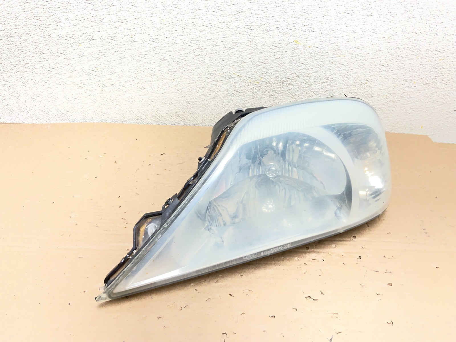 2000 to 2005 Mercury Sable Left Driver LH Side Halogen Headlight OEM AB1485 DW2