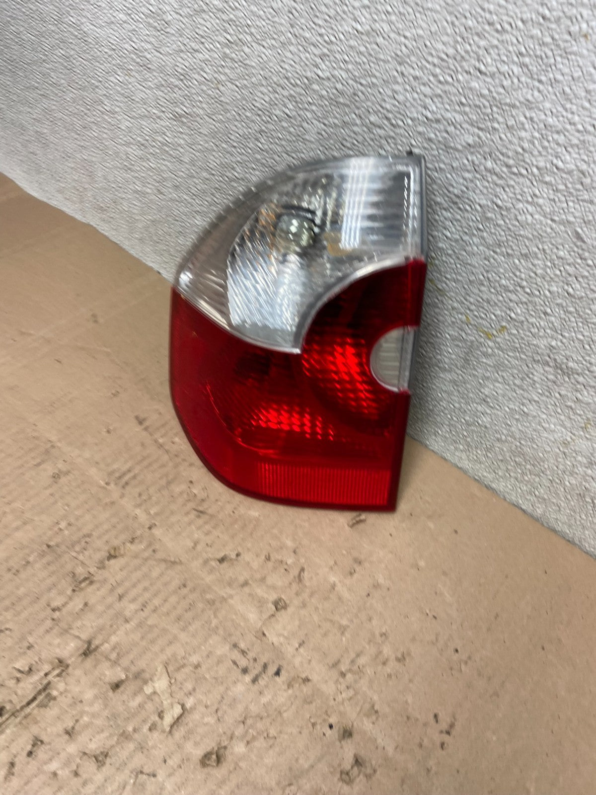 2004 2005 2006 Bmw X3 Left Driver Lh Side Tail Light OEM Y0160 DW1