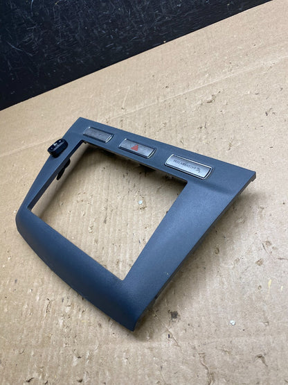 2010 to 2012 Ford Transit Connect Dash Radio Bezel ac6596 DG3
