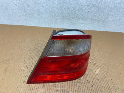 1998 to 2003 Mercedes Benz W208 CLK Right Passenger RH Side Tail Light AE1501 LK2
