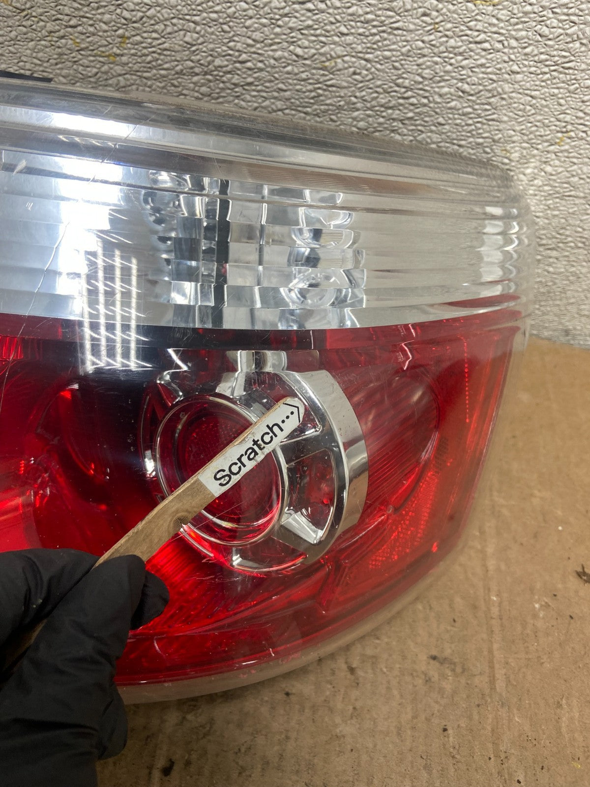 2007 to 2012 GMC Acadia Halogen Tail Light Right Passenger RH Side AA36553