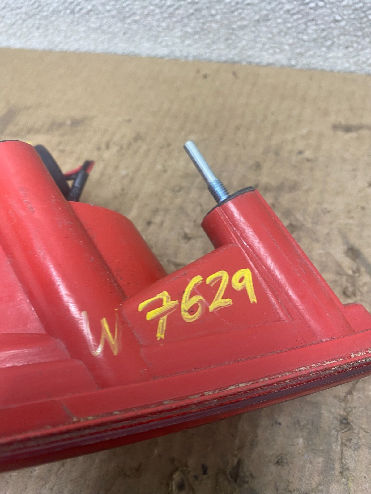 2009 2010 Nissan Murano Right Passenger Rh Side Inner Tail Light Oem W7629 DW8