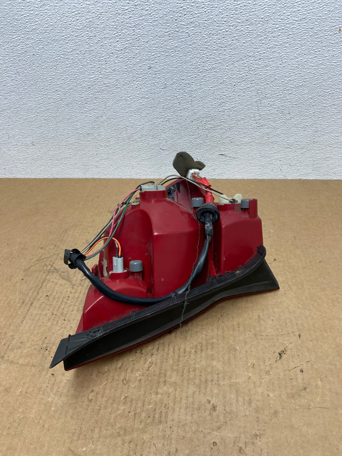 2003 to 2006 Hyundai Accent Hatchback Right Passenger Tail Light Oem AC2918 LK6