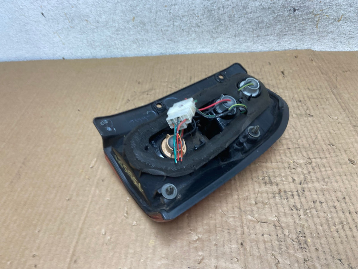 1999 to 2003 Suzuki XL-7 Vitara Left Driver LH Side Tail Light AI6852 LK4