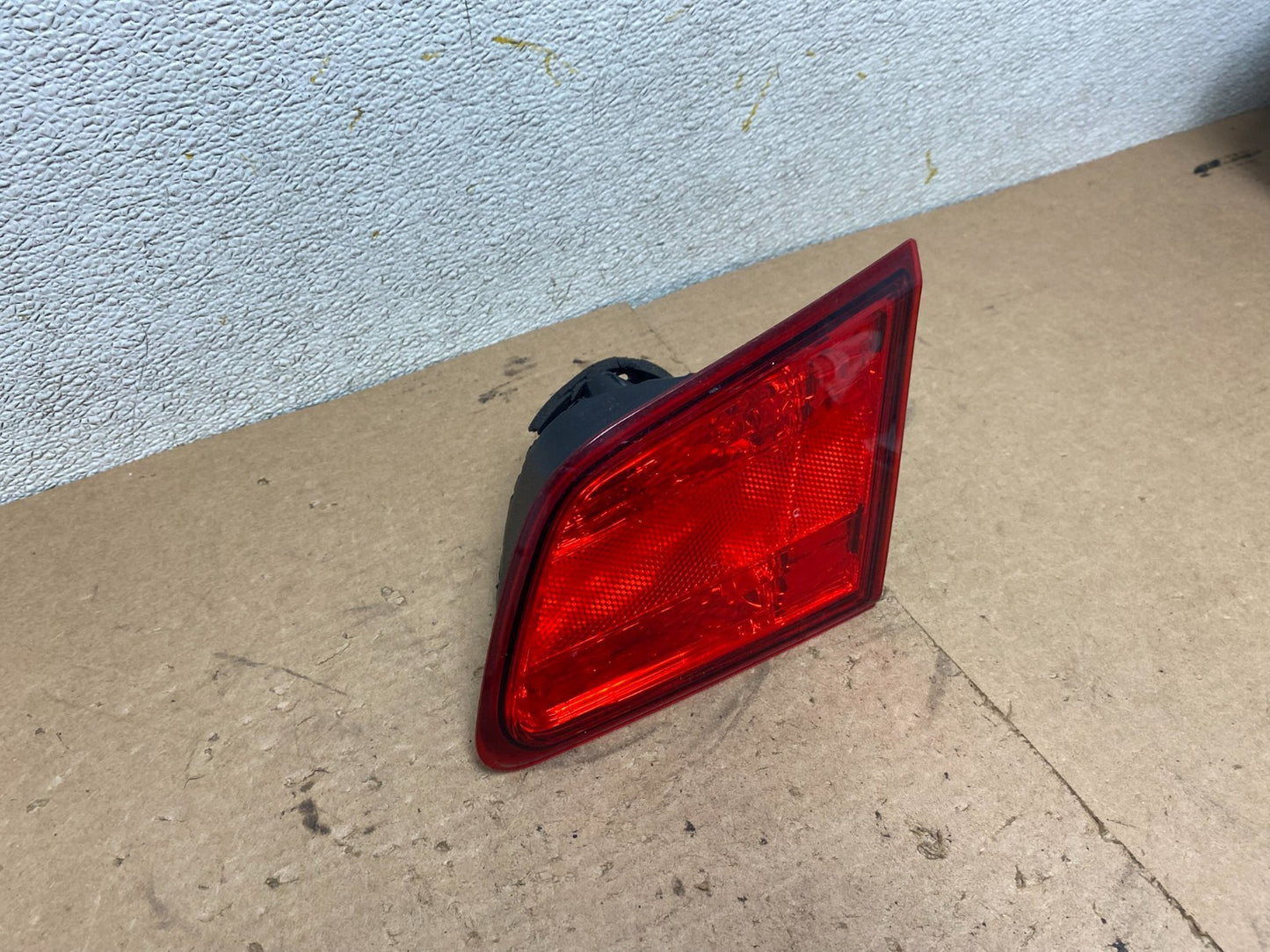 2010-2014 Subaru Legacy Right Passenger Rh Side Tail Light Inner Oem P5203 DW2